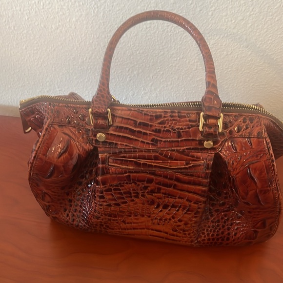 Brahmin Bag from Melbourne Collection with unopened shoulder cross over strap. - Picture 3 of 5